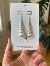 Load image into Gallery viewer, Turritella Shell Earrings