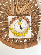 Load image into Gallery viewer, Pineapples