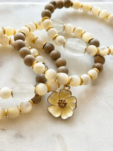 Load image into Gallery viewer, Butter Hibiscus