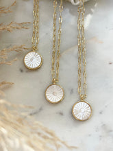 Load image into Gallery viewer, Natural Shell Sunshine Necklace