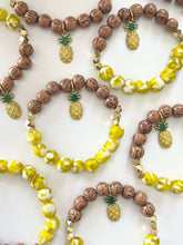 Load image into Gallery viewer, Pineapples