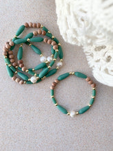 Load image into Gallery viewer, Pearl Heart & Vintage Vibes