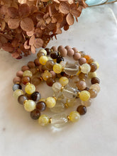 Load image into Gallery viewer, Citrine Cat