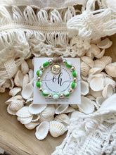 Load image into Gallery viewer, Vintage Beach Balls & Butterfly