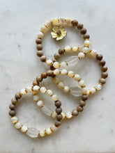 Load image into Gallery viewer, Butter Hibiscus