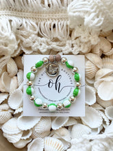 Load image into Gallery viewer, Vintage Beach Balls & Butterfly