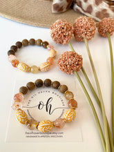 Load image into Gallery viewer, Golden Vintage Glow