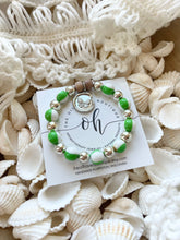 Load image into Gallery viewer, Vintage Beach Balls & Butterfly