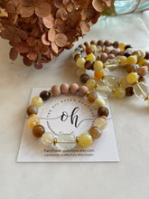 Load image into Gallery viewer, Citrine Cat