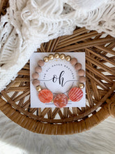 Load image into Gallery viewer, Scalloped