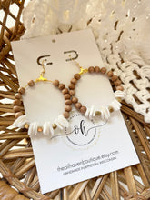 Load image into Gallery viewer, Puka Shell Earrings