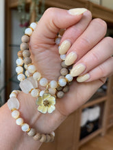 Load image into Gallery viewer, Butter Hibiscus