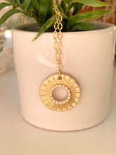 Load image into Gallery viewer, Sunburst Necklace