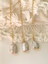 Load image into Gallery viewer, Pearl Baroque Necklace
