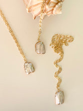 Load image into Gallery viewer, Pearl Baroque Necklace