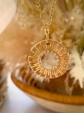 Load image into Gallery viewer, Sunburst Necklace