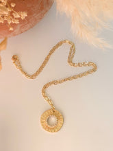 Load image into Gallery viewer, Sunburst Necklace