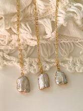 Load image into Gallery viewer, Pearl Baroque Necklace