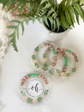 Load image into Gallery viewer, Iridescent Pineapple