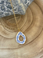 Load image into Gallery viewer, Santorini Petals Necklace
