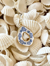 Load image into Gallery viewer, Santorini Petals Necklace
