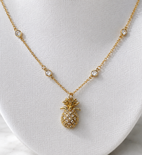 Load image into Gallery viewer, Golden Pineapple Necklace
