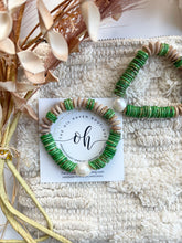 Load image into Gallery viewer, Pearl &amp; Lush Green Bone Beads
