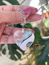 Load image into Gallery viewer, Tidal Heart Shell Necklace
