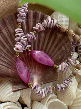 Load image into Gallery viewer, Vintage lilac bead &amp; shells
