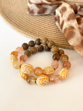 Load image into Gallery viewer, Golden Vintage Glow
