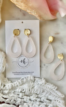 Load image into Gallery viewer, Blushing Vintage Teardrops
