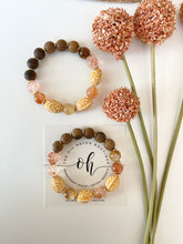 Load image into Gallery viewer, Golden Vintage Glow
