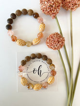 Load image into Gallery viewer, Golden Vintage Glow
