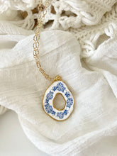 Load image into Gallery viewer, Santorini Petals Necklace
