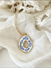 Load image into Gallery viewer, Santorini Petals Necklace
