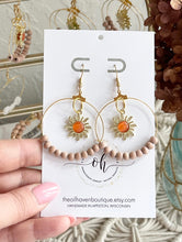 Load image into Gallery viewer, Sunburst Earrings
