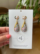 Load image into Gallery viewer, Blush Petal Drop Earrings
